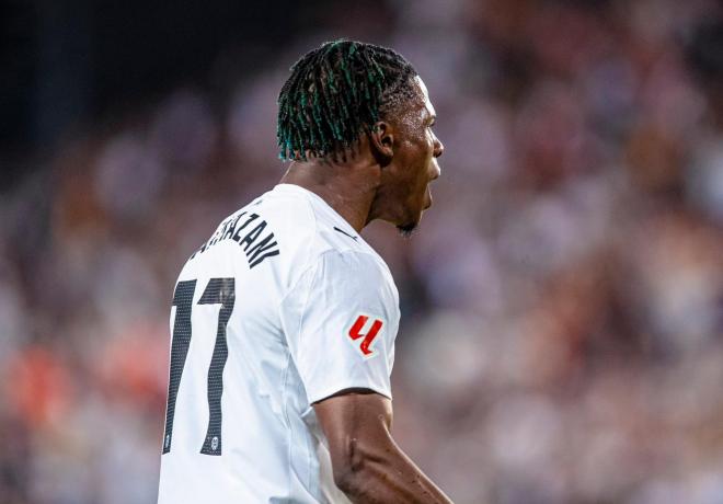 Largie Ramazani debuta en Mestalla (Foto: Valencia CF)