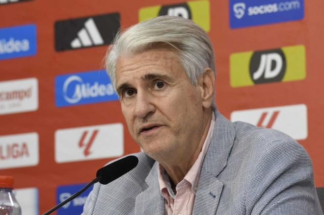 Antonio Cordón hace balance del mercado de fichajes del Sevilla (Foto: Kiko Hurtado),