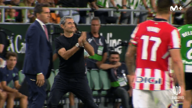 Ernesto Valverde aplaudió al árbitro en La Cartuja. (Foto: Movistar Plus)
