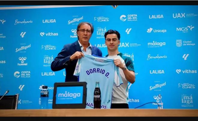 Josué Dorrio, durante su presentación con el Málaga (Foto: MCF).