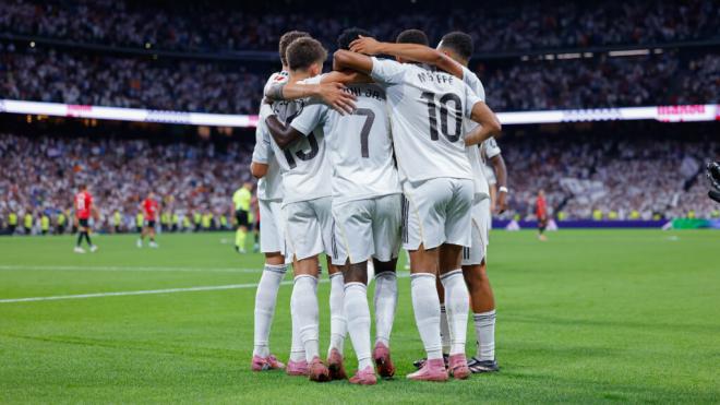 La plantilla del Real Madrid celebrando un gol en el Bernabéu (Europa Press)