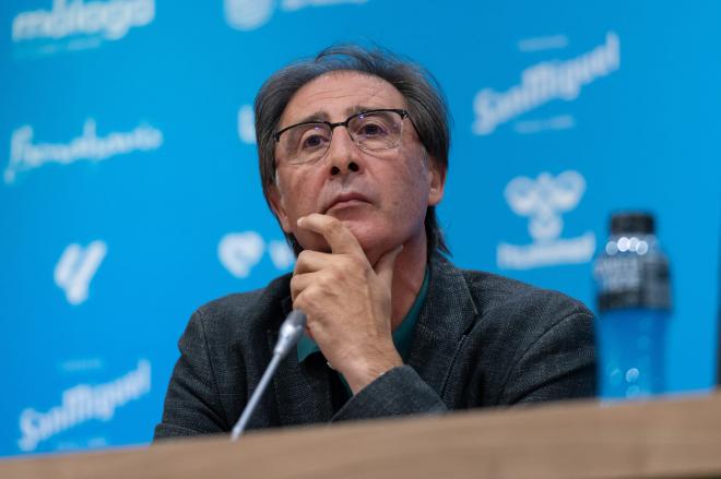 Loren Juarros, en sala de prensa de La Rosaleda (Foto: Málaga CF).