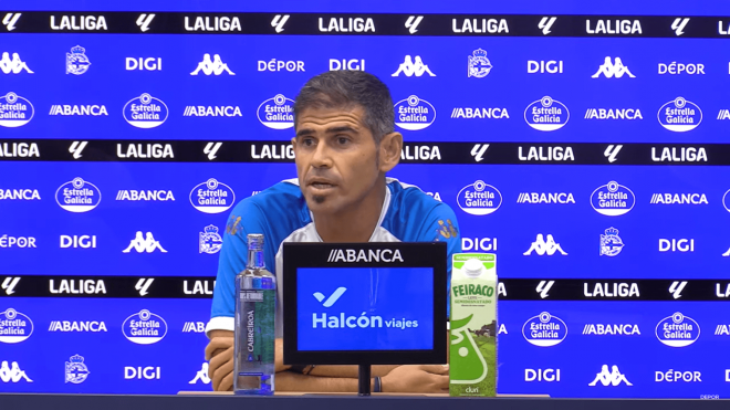 Antonio Hidalgo, en sala de prensa con el Dépor.