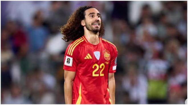 Marc Cucurella celebrando su primer gol con España. (@sefutbol)