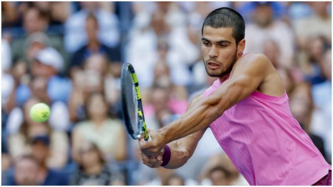 Carlos Alcaraz, en la semifinal del US Open frente a Djokovic. (EFE)
