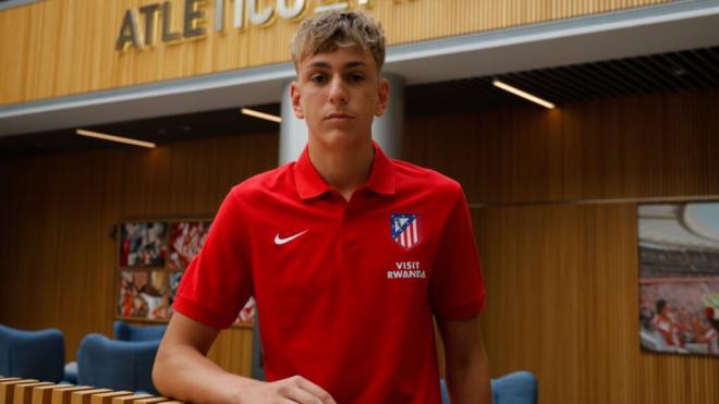 Diego Piqueras lleva dos meses en el Atlético de Madrid tras llegar desde el Valencia (foto: ATM)