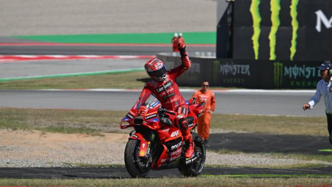 Marc Márquez gana la 'sprint' del GP de Cataluña (Foto: MotoGP).