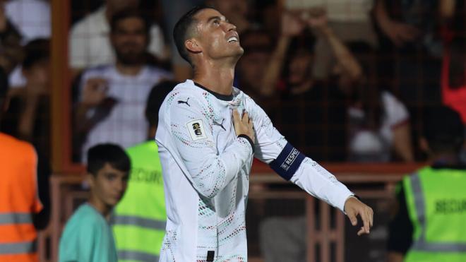 Cristiano Ronaldo dedica su gol a Diogo Jota (Portugal)