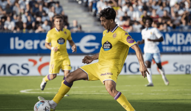 Meseguer, controlando el esférico en el duelo ante el Real Zaragoza