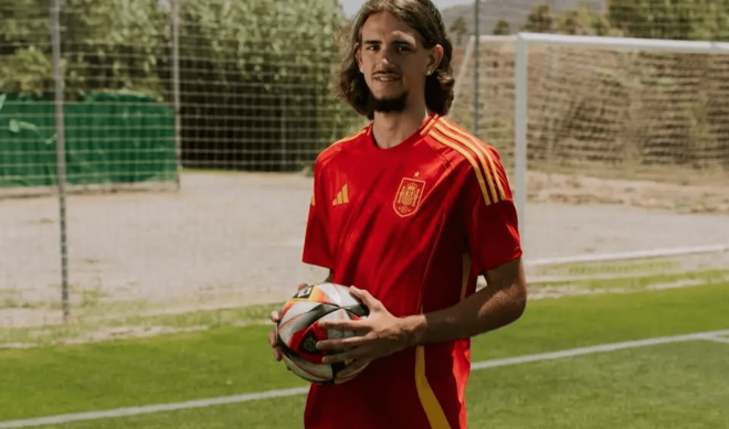 Yarek Gasiorowski ya es uno de los puntales de la sub 21 (Foto: RFEF)
