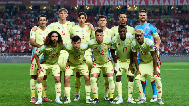 El once inicial de España en Turquía (Foto: SeFútbol).