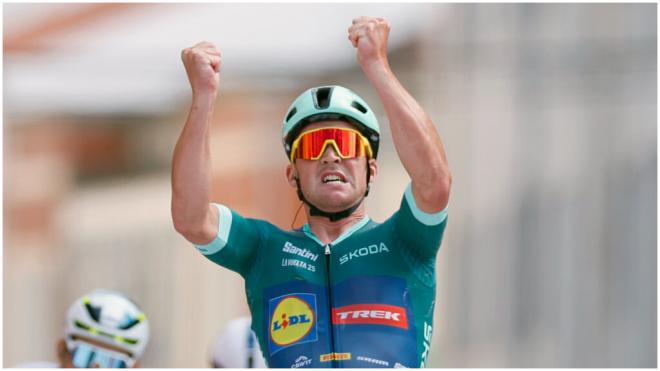 Mads Pedersen se lleva la 15ª etapa de La Vuelta. (EFE)