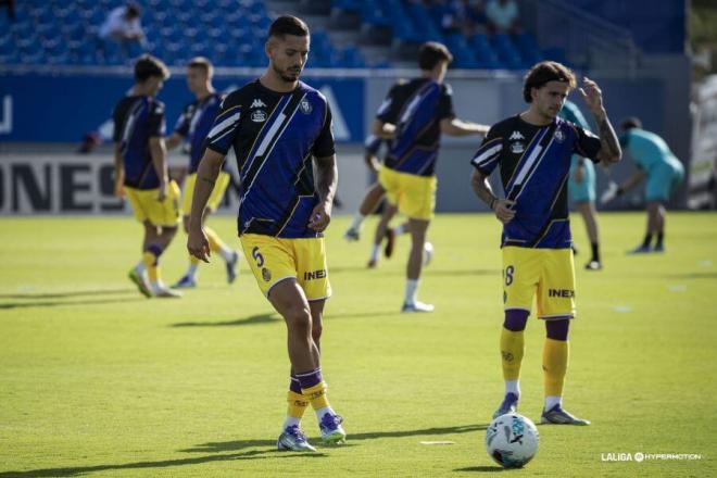 Javi Sánchez calienta en Zaragoza.