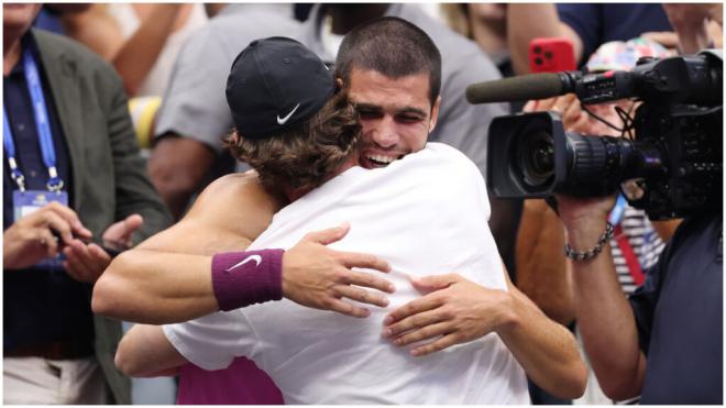 Carlos Alcaraz y Juan Carlos Ferrero celebrando la victoria en el US Open. (EFE)