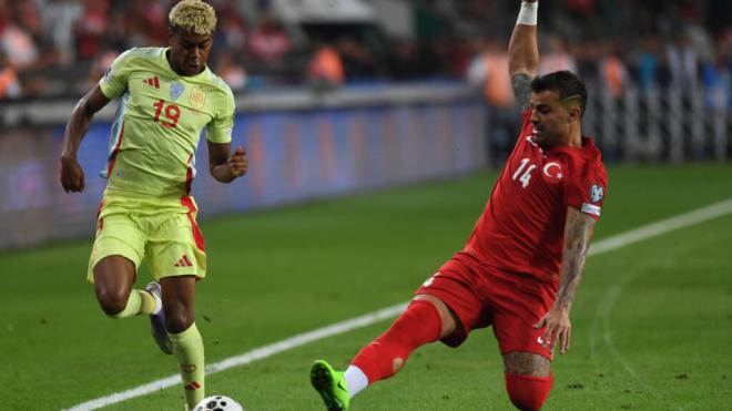 Lamine Yamal, durante el Turquía-España (foto: Cordon Press).