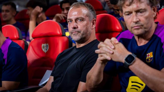Hansi Flick en el partido ante el Rayo Vallecano (Cordon Press)