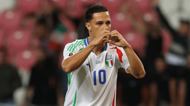 Raspadori celebra un gol en el Israel-Italia (Foto: @Azzurri).