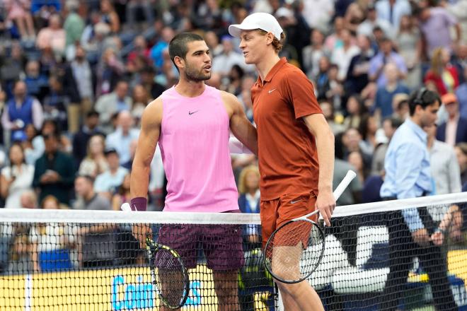 Carlos Alcaraz junto a Jannik Sinner (Cordon Press)