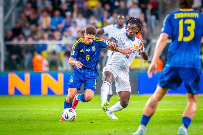Sudakov, durante un partido con Ucrania (Foto: Cordon Press).