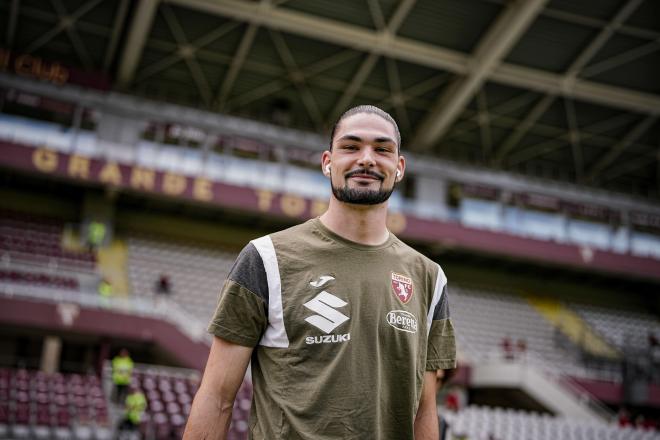 Saba Sazonov, antes de un partido con el Torino (Foto: Cordon Press).