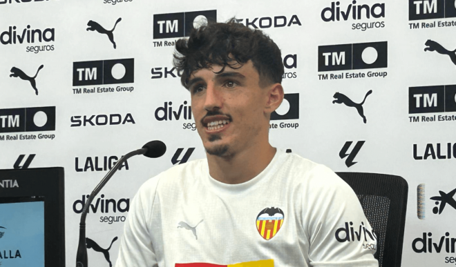 Diego López en sala de prensa