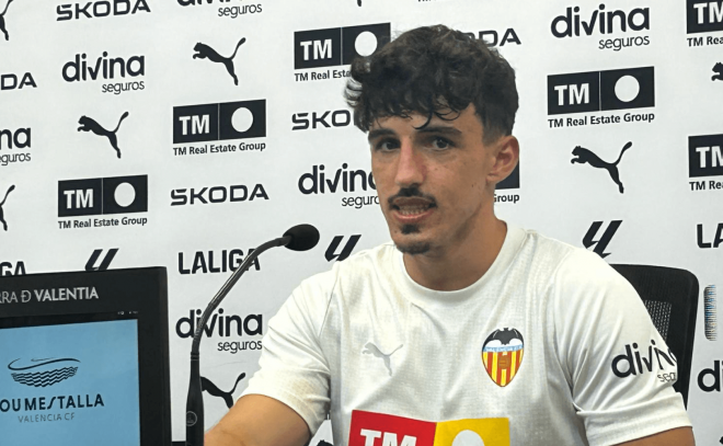 Diego López en sala de prensa