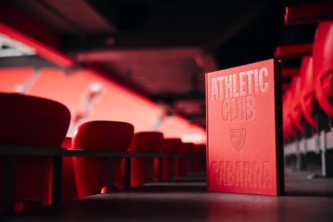 El libro cuesta 60 euros y es una joya de imágenes sobre la Gabarra (Foto: Athletic Club).