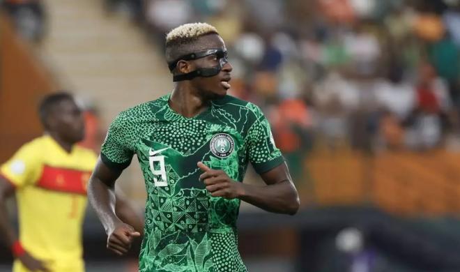 Victor Osimhen, durante un partido con Nigeria.