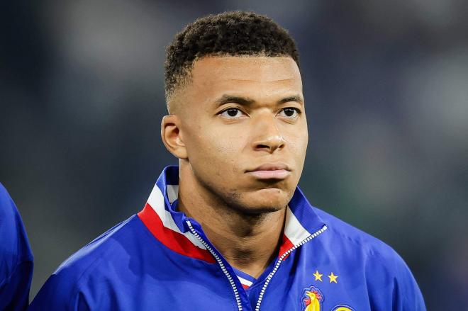 Kylian Mbappé en el partido entre Francia e Islandia (Cordon Press)