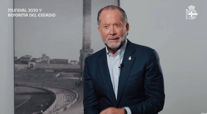 Juan Carlos Escotet explica el proyecto del museo del Deportivo (Imagen: RC Deportivo).