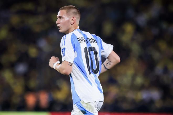 Franco Mastantuono con la '10' de Argentina ('X' @brfootball)