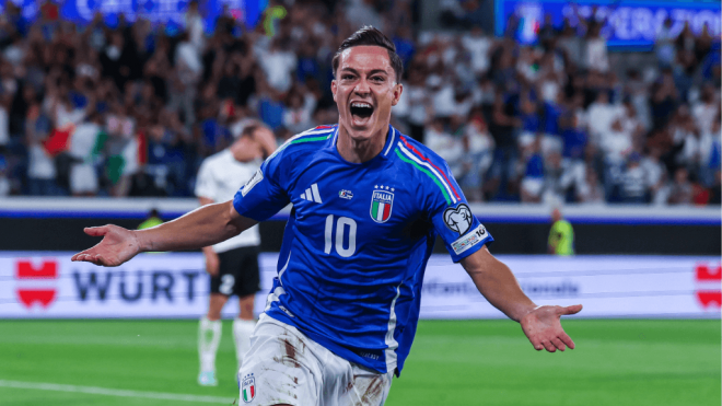 Giacomo Raspadori celebra un gol con Italia (Cordon Press)