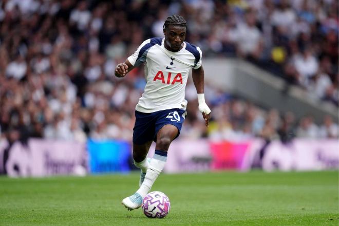 Kudus, exjugador del West Ham, en un partido con el Tottenham (Foto: Cordon Press).