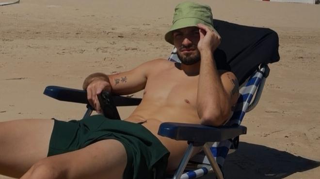 Iuri Tabatadze disfruta con su esposa en la playa de La Victoria (Foto: @anibalavadzee).
