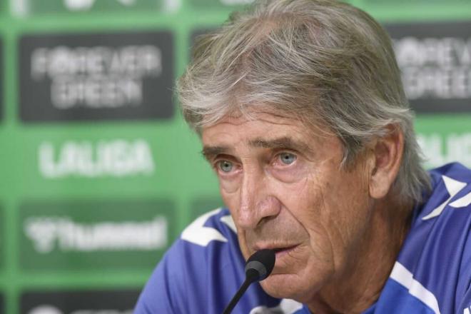 Manuel Pellegrini, en sala de prensa (Foto: Kiko Hurtado)