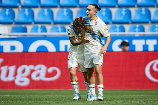 Luismi Cruz celebra su gol en Mendizorroza. (Foto: LALIGA)