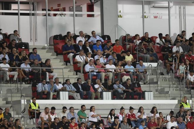 El palco de honor, en el derbi chico (Foto: Kiko Hurtado).