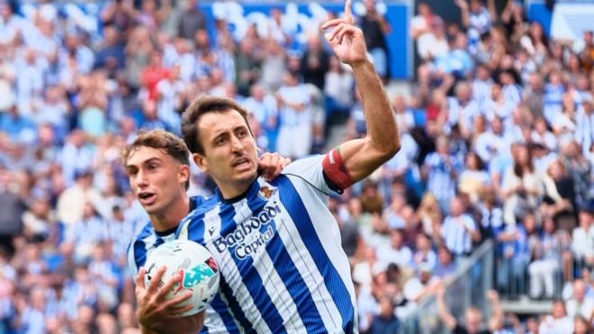 Mikel Oyarzabal celebrando el gol contra el Real Madrid (Fuente: @RealSociedad)