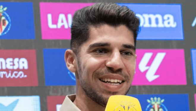 Solomon, durante su presentación con el Villarreal (Foto: Villarreal).