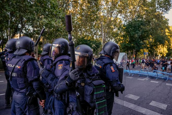 Policías, durante las protestas en Madrid (Foto: EFE).