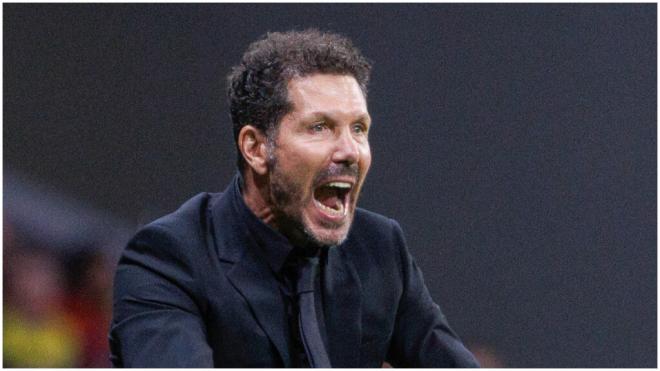 Simeone, durante el Atlético de Madrid - Villareal. (EFE)