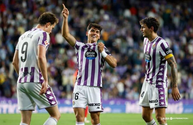 Maroto celebra su gol ante el Almería.
