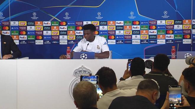 Aurelien Tchouameni en rueda de prensa