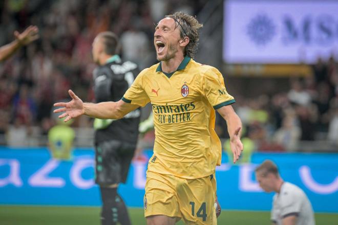 Luka Modric celebrando su primer gol con el AC Milan (Foto: Cordon Press)