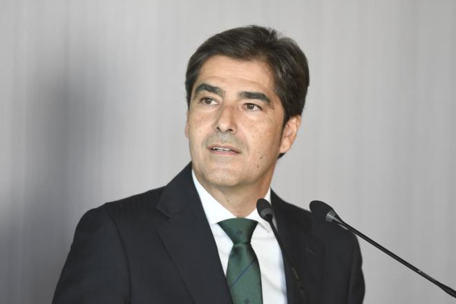 Ángel Haro, en la presentación de Amrabat (Foto: Kiko Hurtado).