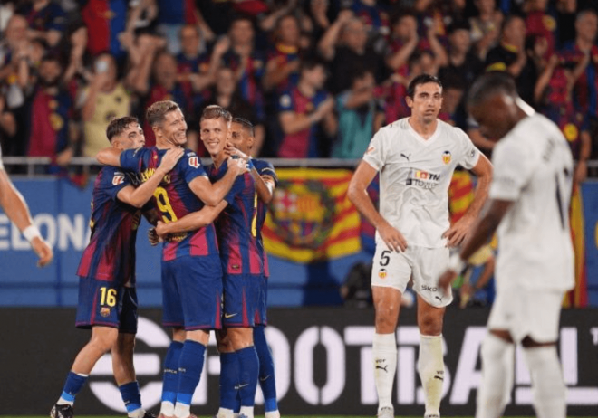 César Tárrega abatido ante el FC Barcelona (Foto: LALIGA)