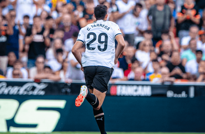 César Tárrega debuta (Foto: Valencia CF)