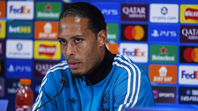 Virgil van Dijk en rueda de prensa (Cordon Press)