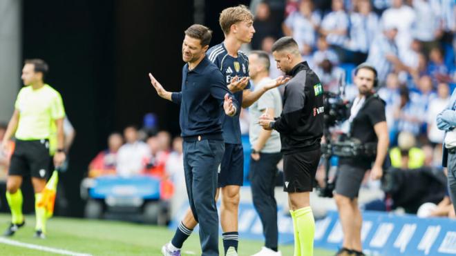 Xabi Alonso avisó que la expulsión a Dean Huijsen saldría en el vídeo del CTA (foto: EFE).
