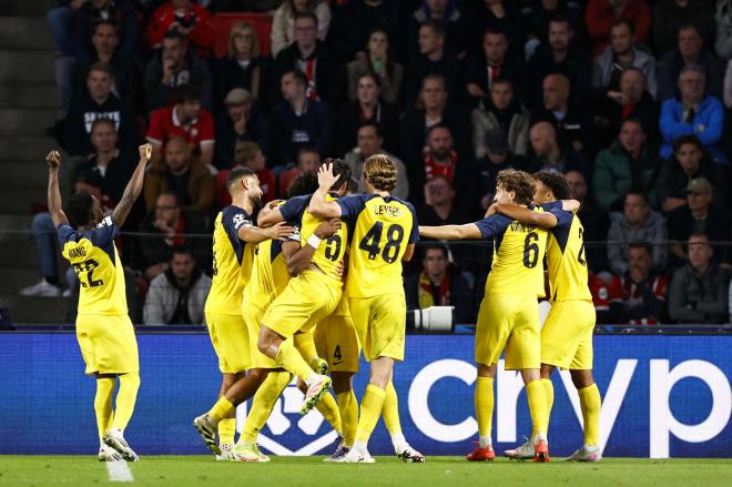 Lance del partido entre el PSV y el Union Saint-Gilloise (Foto: EFE).